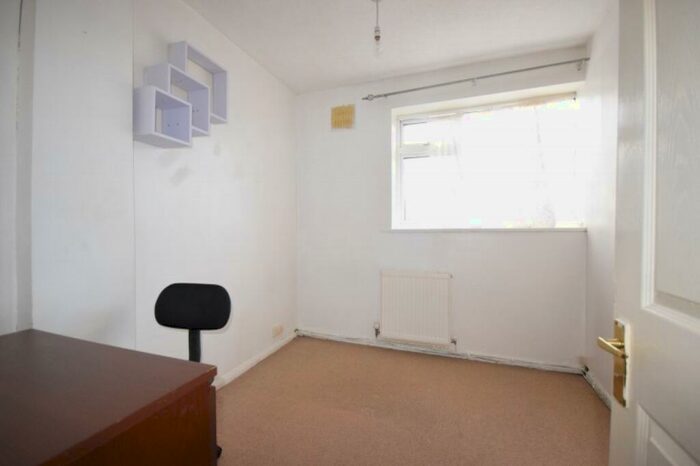 2 Bedroom Apartment To Rent In Lovell Court, Crumpsall, Manchester, M8