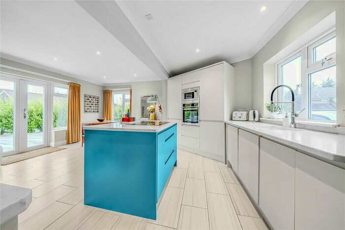 3 Bedroom Detached House For Sale In The Hermitage, North Mundham, Chichester, PO20