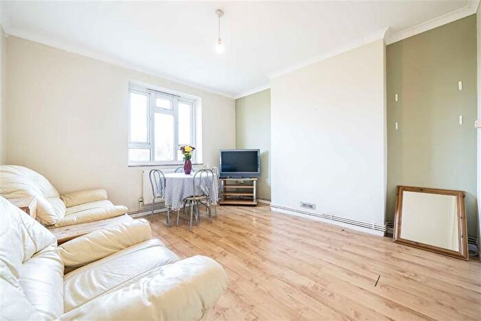 2 Bedroom Flat For Sale In Tulse Hill, Tulse Hill, SW2