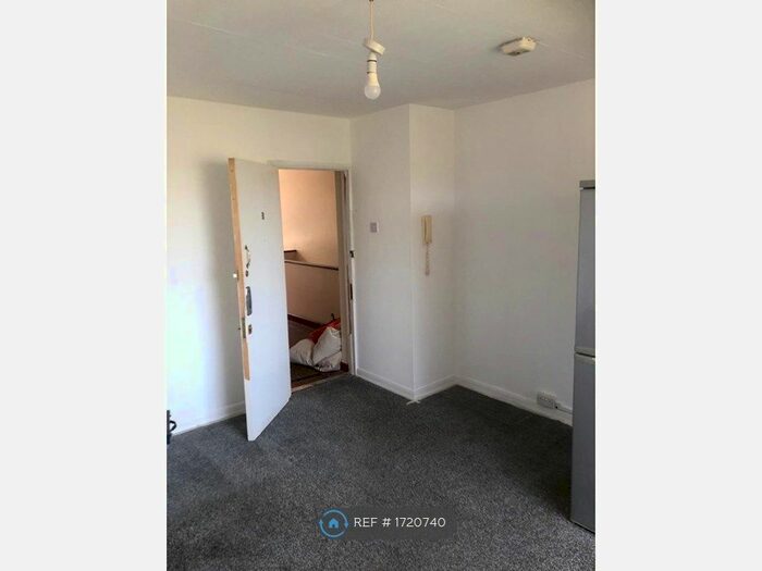 1 Bedroom Flat To Rent In Hatherley Road, Sidcup, DA14