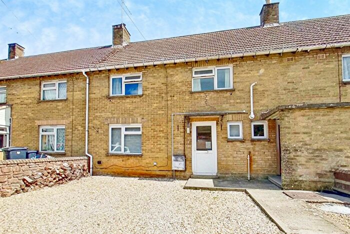 3 Bedroom Terraced House For Sale In Queensfield, Fairford, GL7
