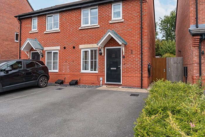 3 Bedroom Semi-Detached House For Sale In James Clarke Road, Winsford, CW7