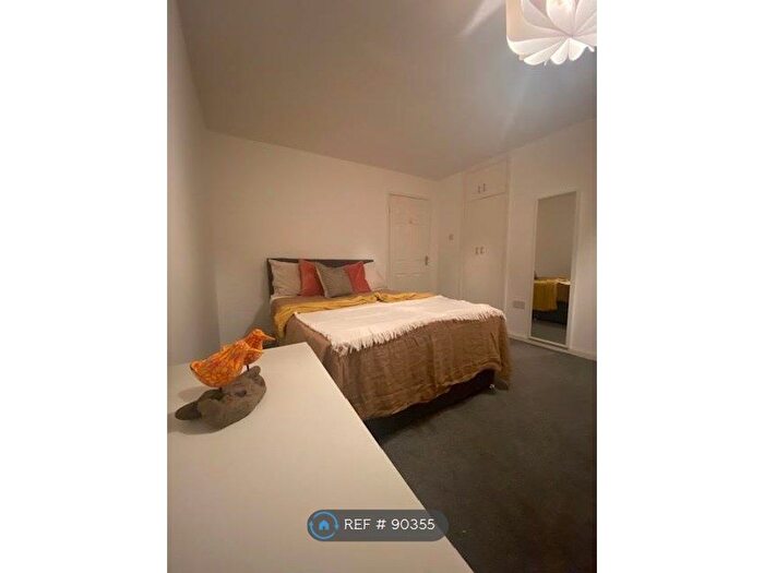 2 Bedroom Flat To Rent In Ravendale Drive, Lincoln, LN2