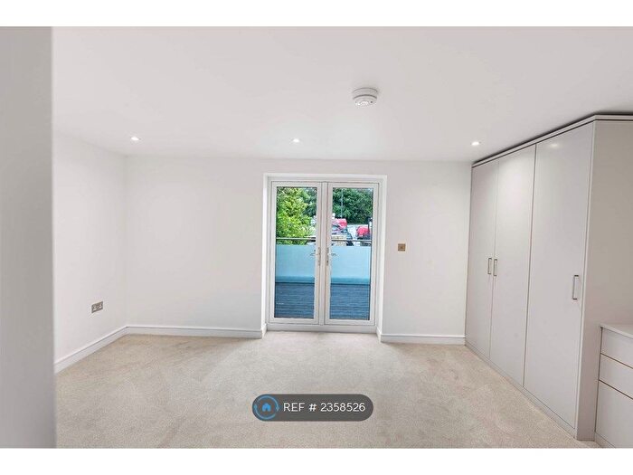 1 Bedroom Flat To Rent In Marple Bank Apartments, Marple, SK6