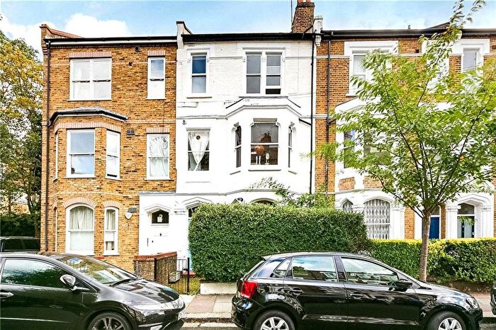 2 Bedroom Flat To Rent In Loris Road, London, W6