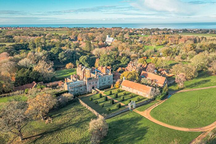 3 Bedroom Semi-Detached House For Sale In Old Hunstanton, PE36