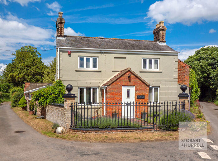 5 Bedroom Detached House For Sale In Lyngate Cottage, Barnards Road, Worstead, Norfolk, NR28