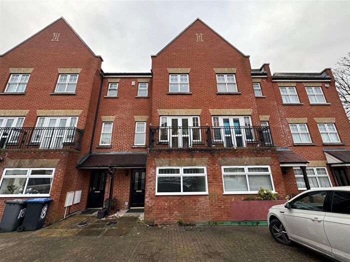 5 Bedroom Town House To Rent In Rose Bates Drive, London, NW9