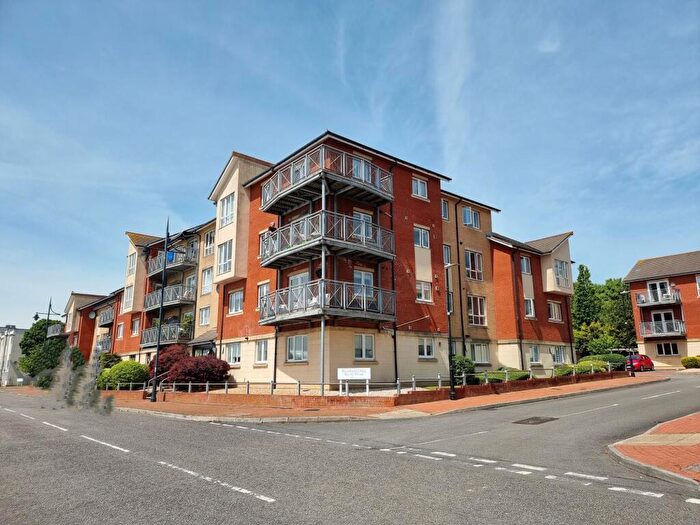 1 Bedroom Flat For Sale In Barry, CF63