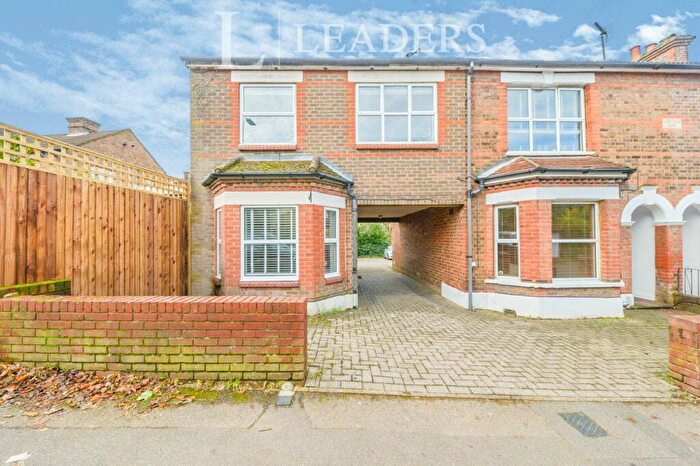 2 Bedroom Terraced House To Rent In Normandy Road, AL3