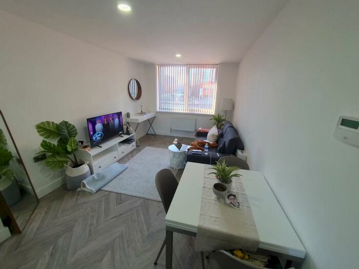 1 Bedroom House To Rent In Maindy Road, Cathasy, CF24