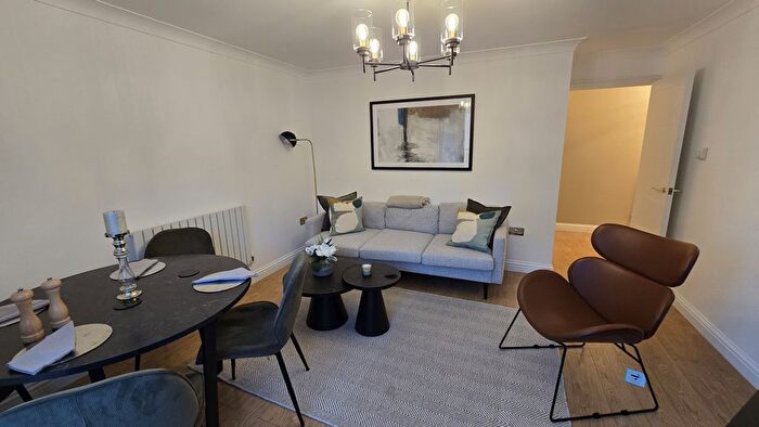 2 Bedroom Flat To Rent In Bader Court, Runway Close, London, London, NW9