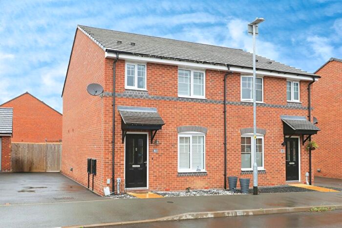 3 Bedroom Semi-Detached House For Sale In Cortland Way, Stourport-On-Severn, DY13
