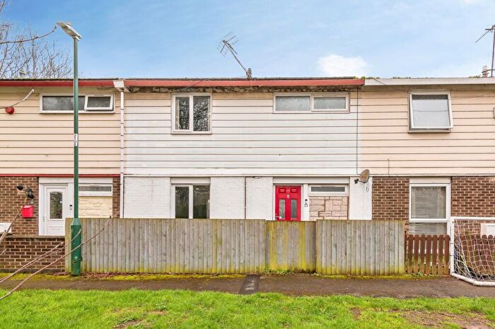 3 Bedroom Terraced House For Sale In Oakington Close, Nottingham, Nottinghamshire, NG5