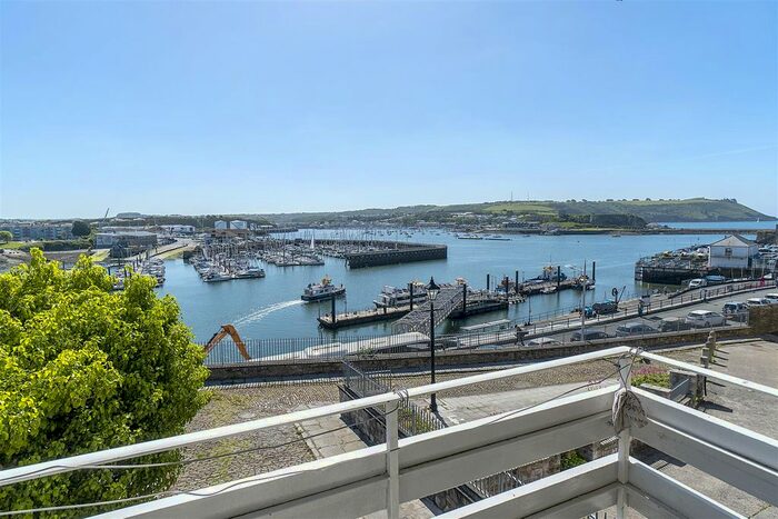 2 Bedroom Flat To Rent In Lambhay Street, Plymouth, PL1