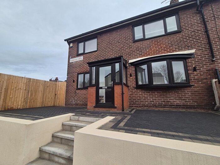 3 Bedroom Semi-Detached House To Rent In Stamford Drive, Stalybridge, SK15