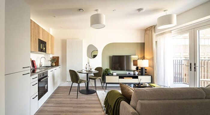 1 Bedroom Flat For Sale In Catkin Road, London, NW9