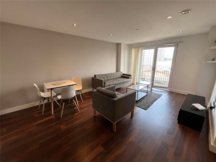 2 Bedroom Apartment To Rent In WIlburn Basin, Ordsall Lane, Salford, M5