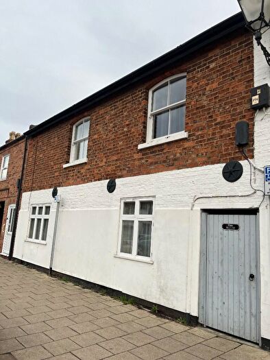 2 Bedroom Flat To Rent In Market Place, LN4