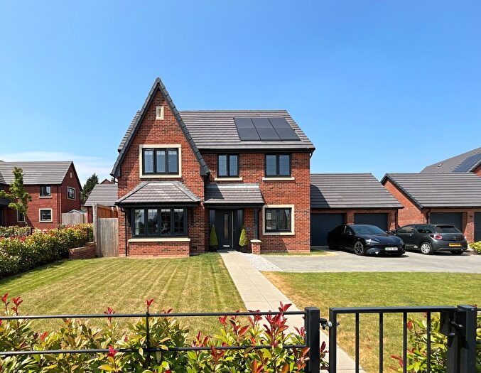 5 Bedroom Detached House For Sale In Trentham, Stoke-On-Trent, ST4