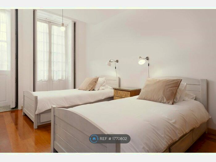 4 Bedroom Semi-Detached House To Rent In Lagoon Road, Tamworth, B77