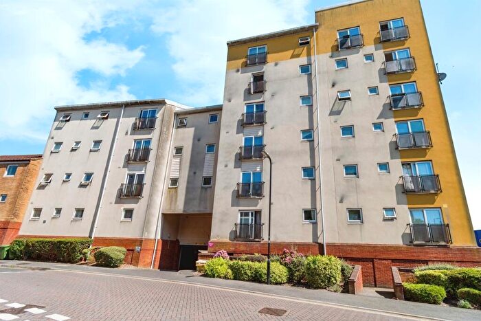 2 Bedroom Flat For Sale In Carpathia Drive, Southampton, SO14