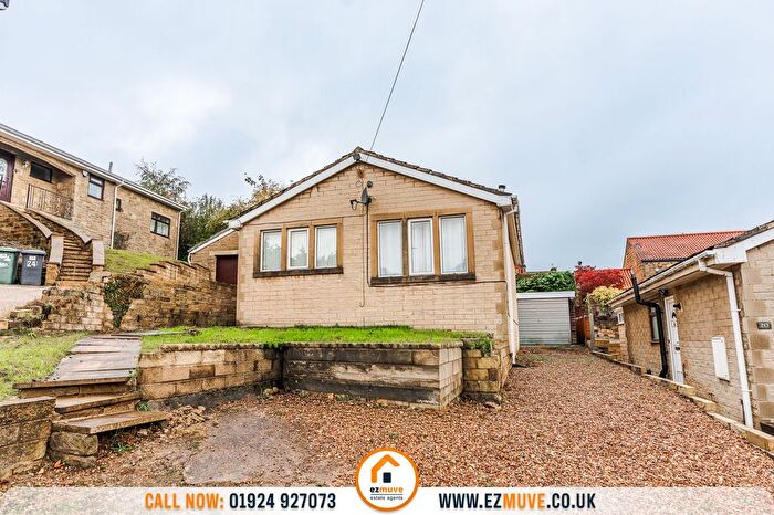 2 Bedroom Detached Bungalow For Sale In South Bank Road, Batley, WF17