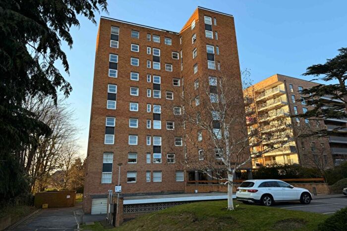 2 Bedroom Flat To Rent In High Ashton, Kingston Hill, Kingston Upon Thames, Surrey, KT2