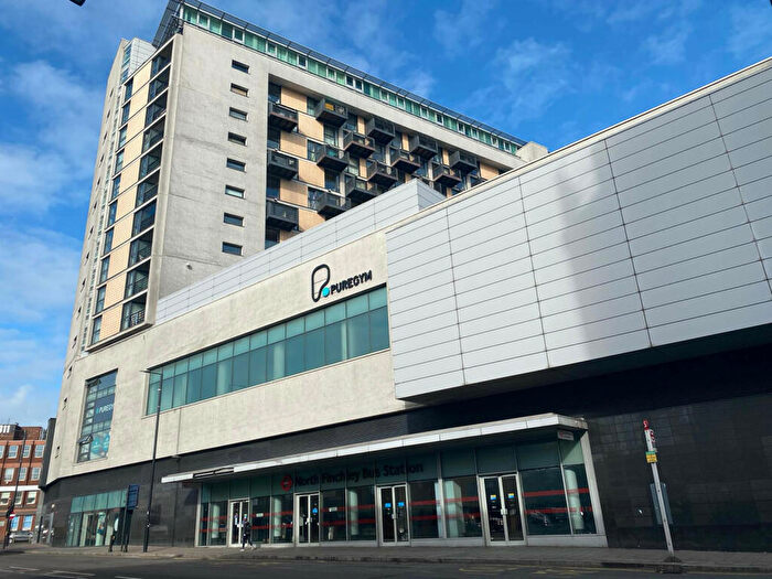 1 Bedroom Apartment To Rent In Kingsway, North Finchley, N12