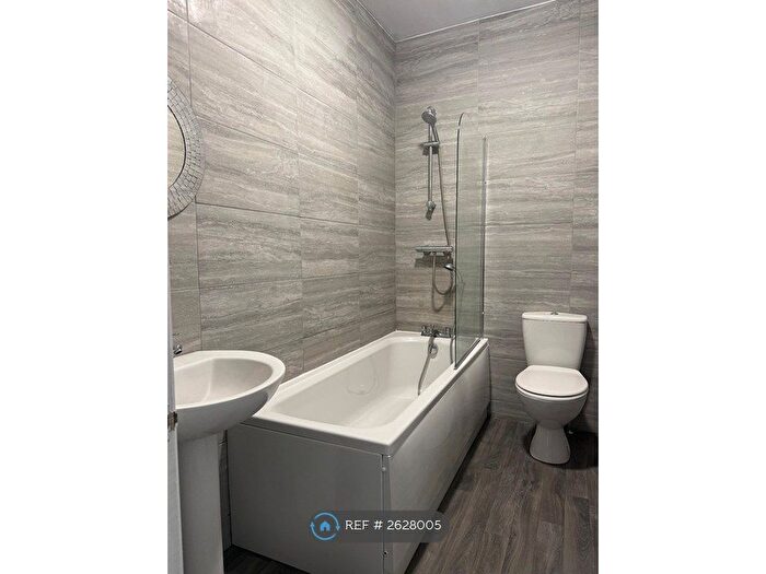2 Bedroom Terraced House To Rent In Johnson Terrace, Morley, Leeds, LS27