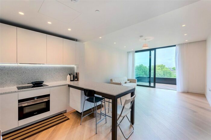 1 Bedroom Flat To Rent In Wood Crescent, Television Centre, White City, London, W12