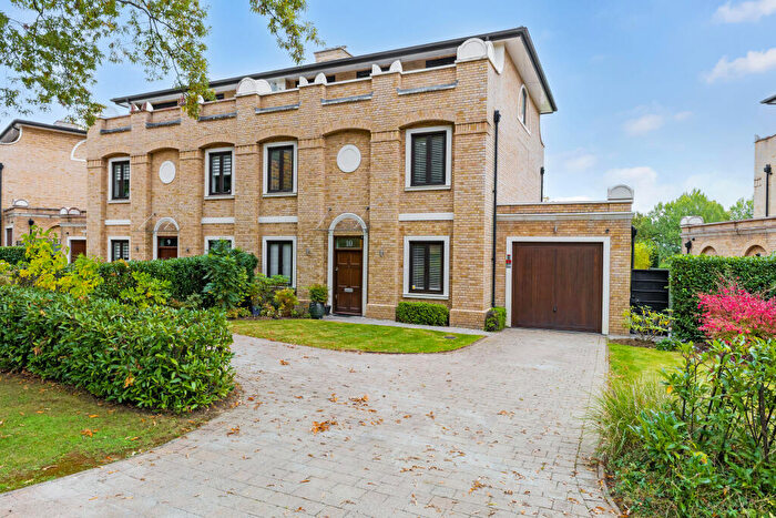 5 Bedroom Semi Detached House For Sale In Clarence Park Crescent, Stanmore, HA7