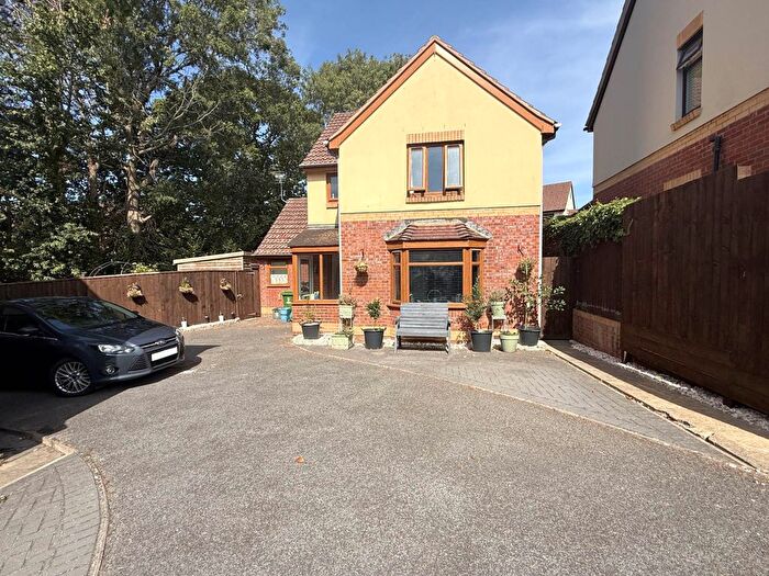 4 Bedroom Detached House For Sale In Wordsworth Close, Exmouth, EX8