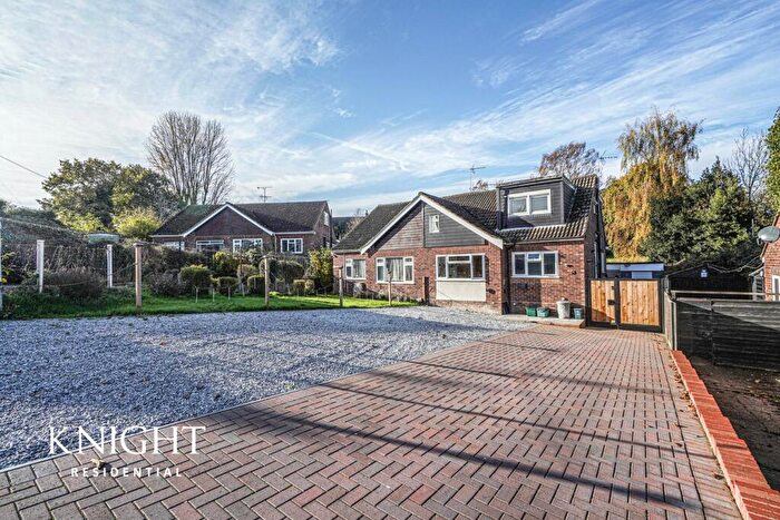 4 Bedroom Semi-Detached House For Sale In Ashurst Close, Rowhedge, Colchester, CO5