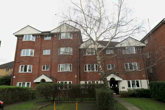 2 Bedroom Apartment To Rent In Rossetti Road, South Bermondsey, SE16