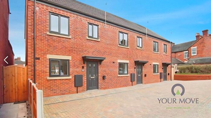 3 Bedroom End Of Terrace House For Sale In Heath Street, Newcastle, Staffordshire, ST5