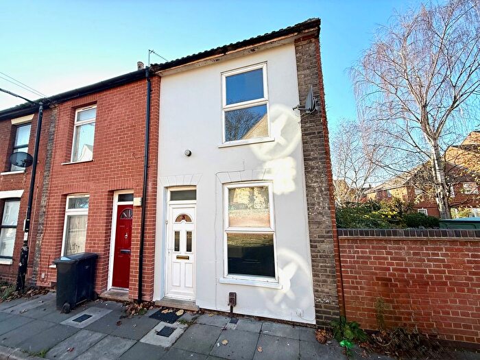 2 Bedroom End Terrace House To Rent In Emlen Street, Ipswich, IP1