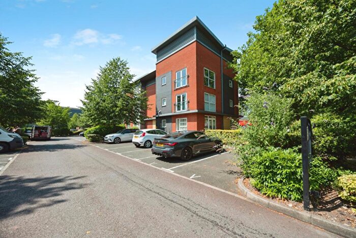 2 Bedroom Flat For Sale In Stone Street, Oldbury, B69