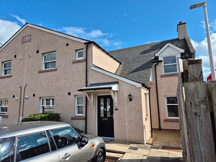 2 Bedroom Flat To Rent In High Street, Auldearn, Highland, IV12