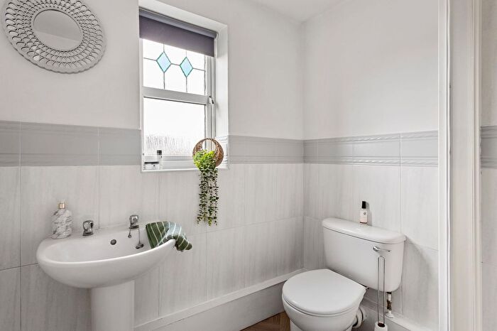 4 Bedroom Detached House For Sale In Steel Close, Market Weighton, York, YO43