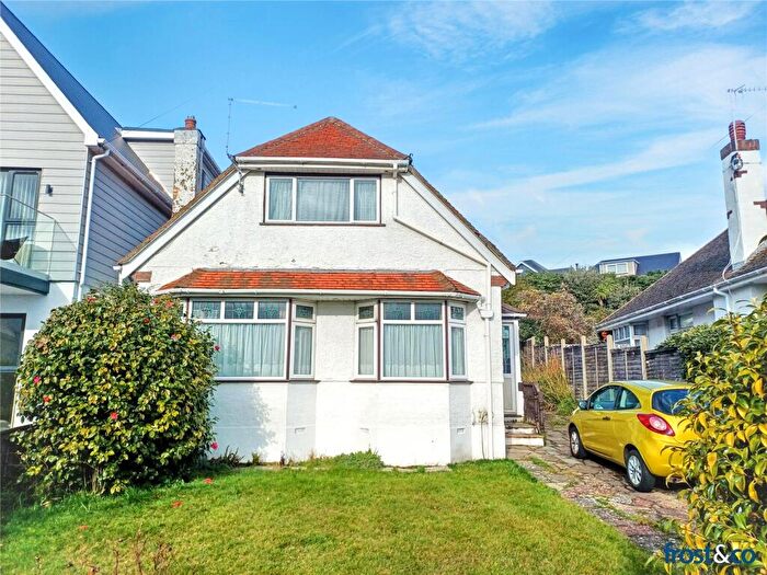 2 Bedroom Bungalow For Sale In Whitecliff Crescent, Whitecliff, Poole, Dorset, BH14