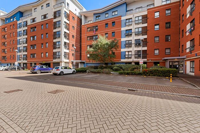 2 Bedroom Flat For Sale In Millsands, Sheffield, S3