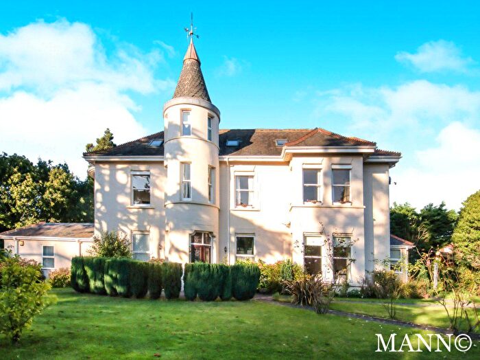 2 Bedroom Flat For Sale In Daltons Road, Crockenhill, Kent, BR8