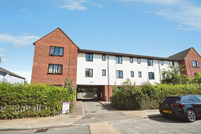1 Bedroom Flat For Sale In Widford Chase, Chelmsford, Essex, CM2