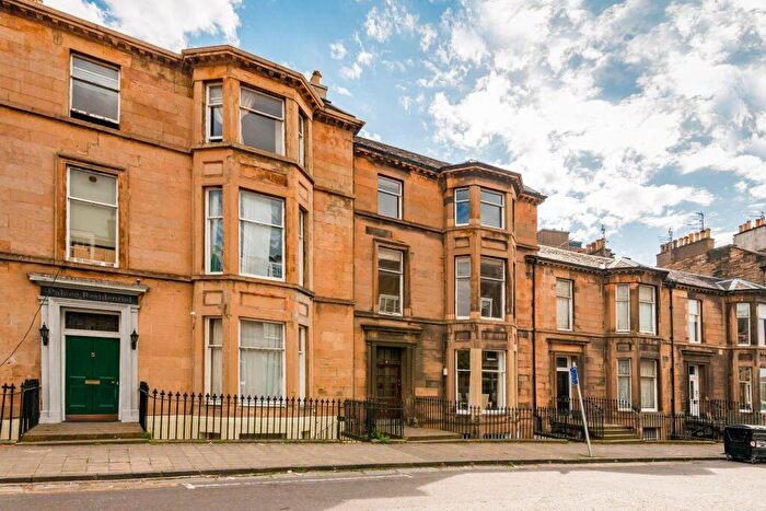 3 Bedroom Flat For Sale In / Rosebery Crescent, West End, Edinburgh, EH12