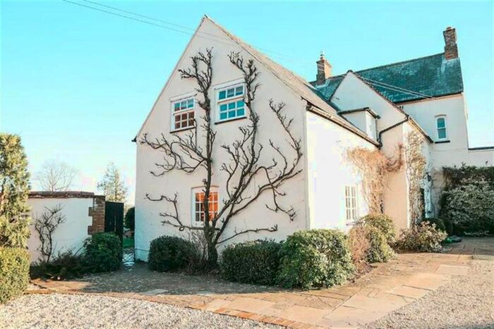 1 Bedroom Flat To Rent In Maynes Hill Farm, Winslow, MK18