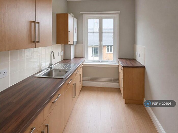 1 Bedroom Flat To Rent In Victorian Grove, London, N16