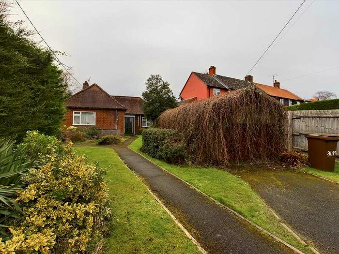 2 Bedroom Bungalow For Sale In Burmead, Main Road, Chelmsford, CM3