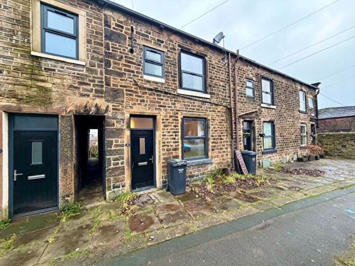 2 Bedroom House To Rent In Siddal Lane, Halifax, HX3