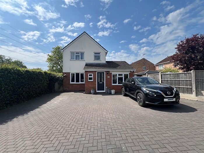 3 Bedroom Detached House For Sale In Stoneleigh Close, Worcester, WR5